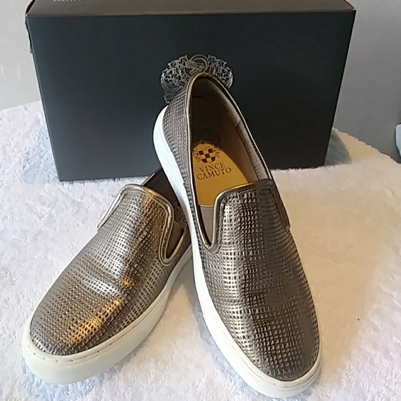 Vince Camuto Shoes - New Vince Camuto Ash Bronze Flats Sz 6.5